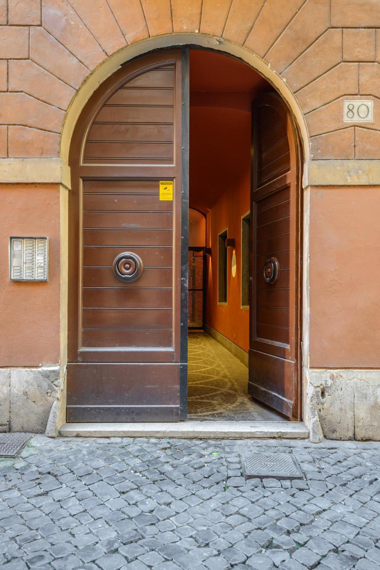 Orso Apartment Рим Екстериор снимка